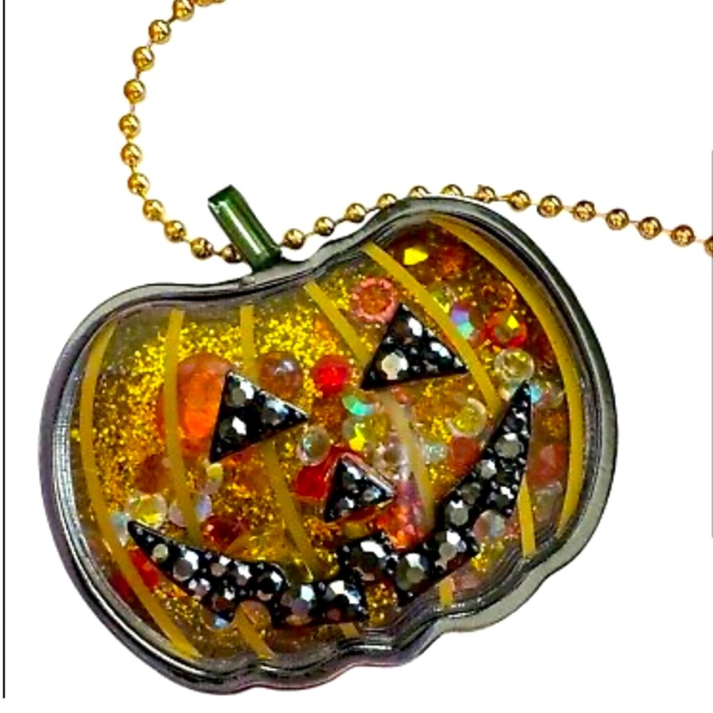 New Betsey Johnson Pumpkin Pendant Necklace